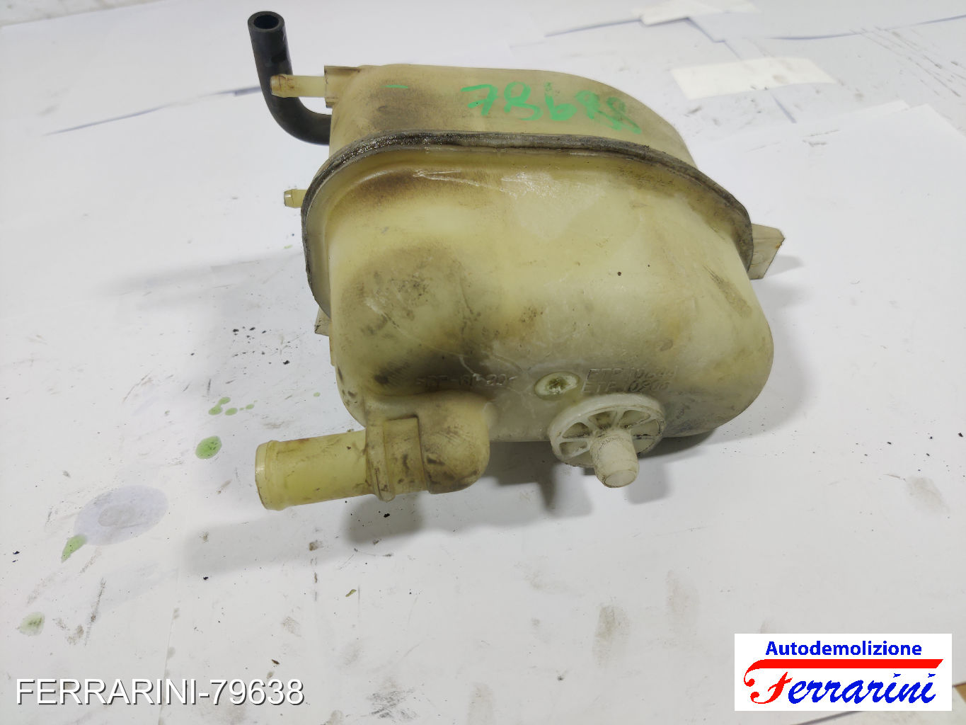 Vaschetta Liquido Motore 9