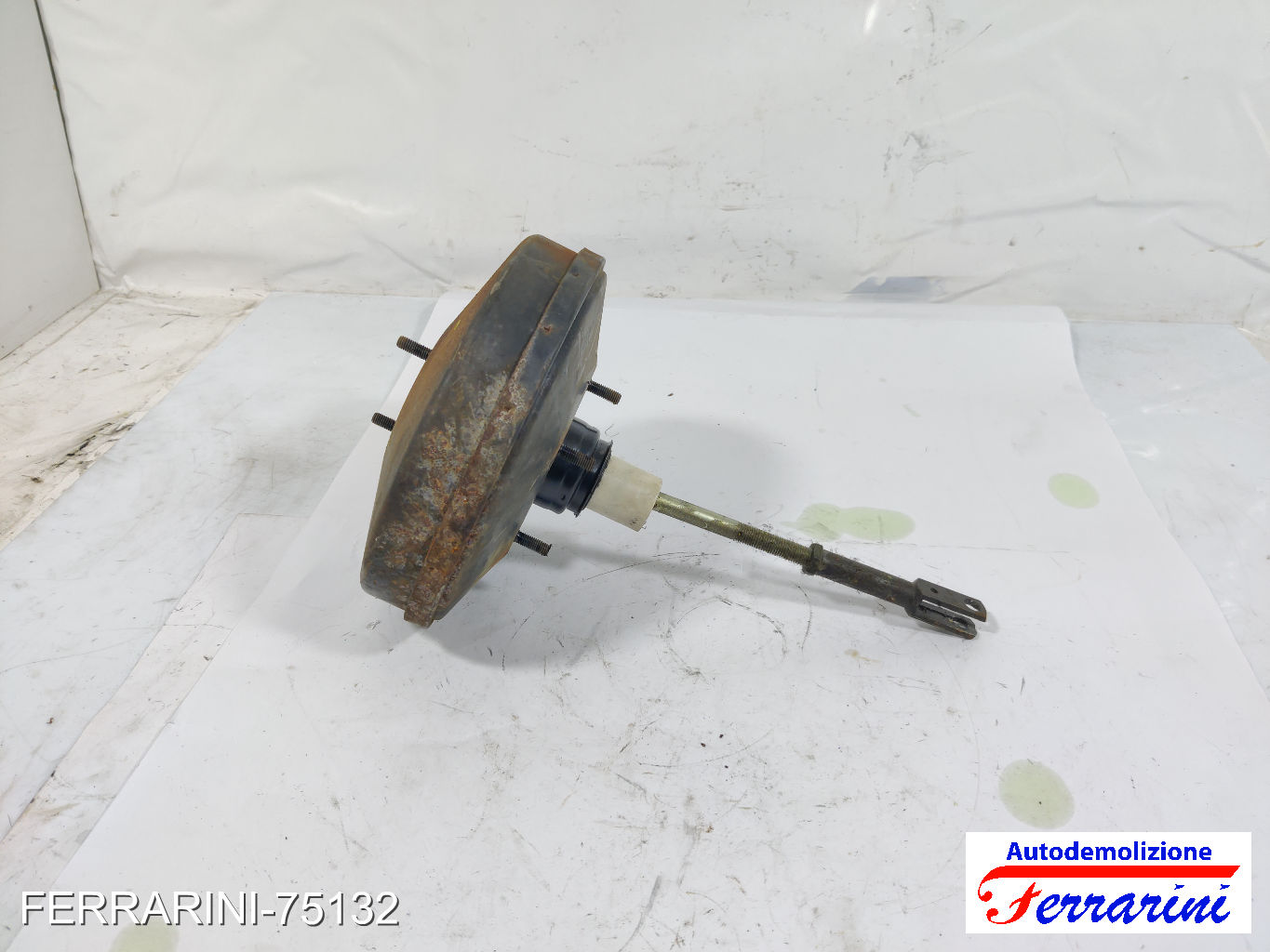 Servofreno AUDI 80 893, 894, 8A2 1.8 S 1986-1991 893612105C, 3775202044