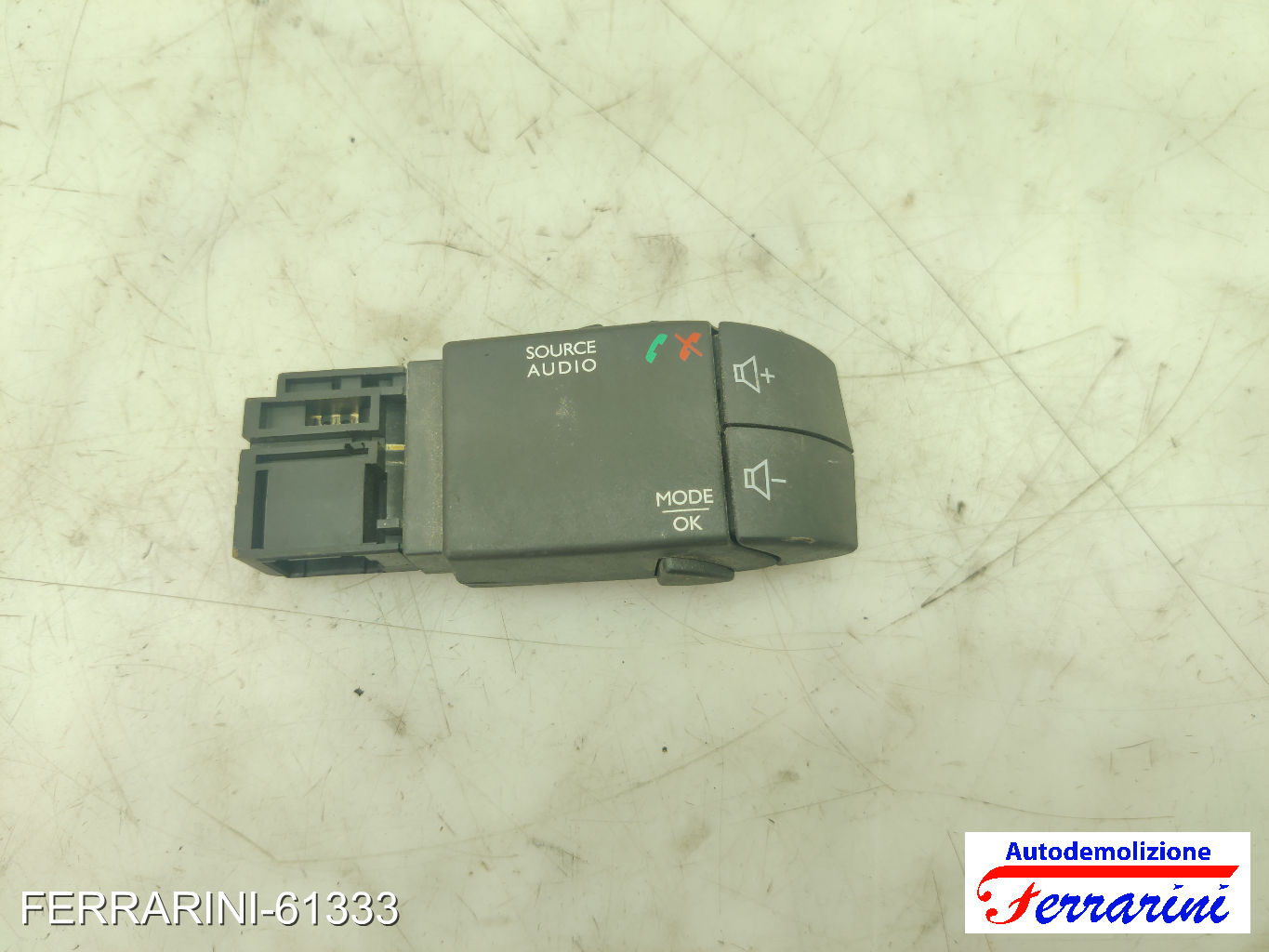 Comandi Volante RENAULT CLIO 4 SW KH 2012-2023 255522448R, 344422023 7