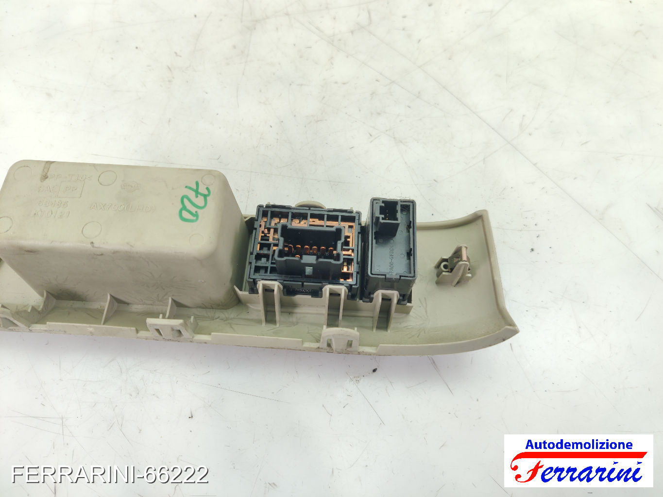 Regolazione Specchietti NISSAN MICRA 3 K12 2003-2010 68485AX700, 50435, 68485