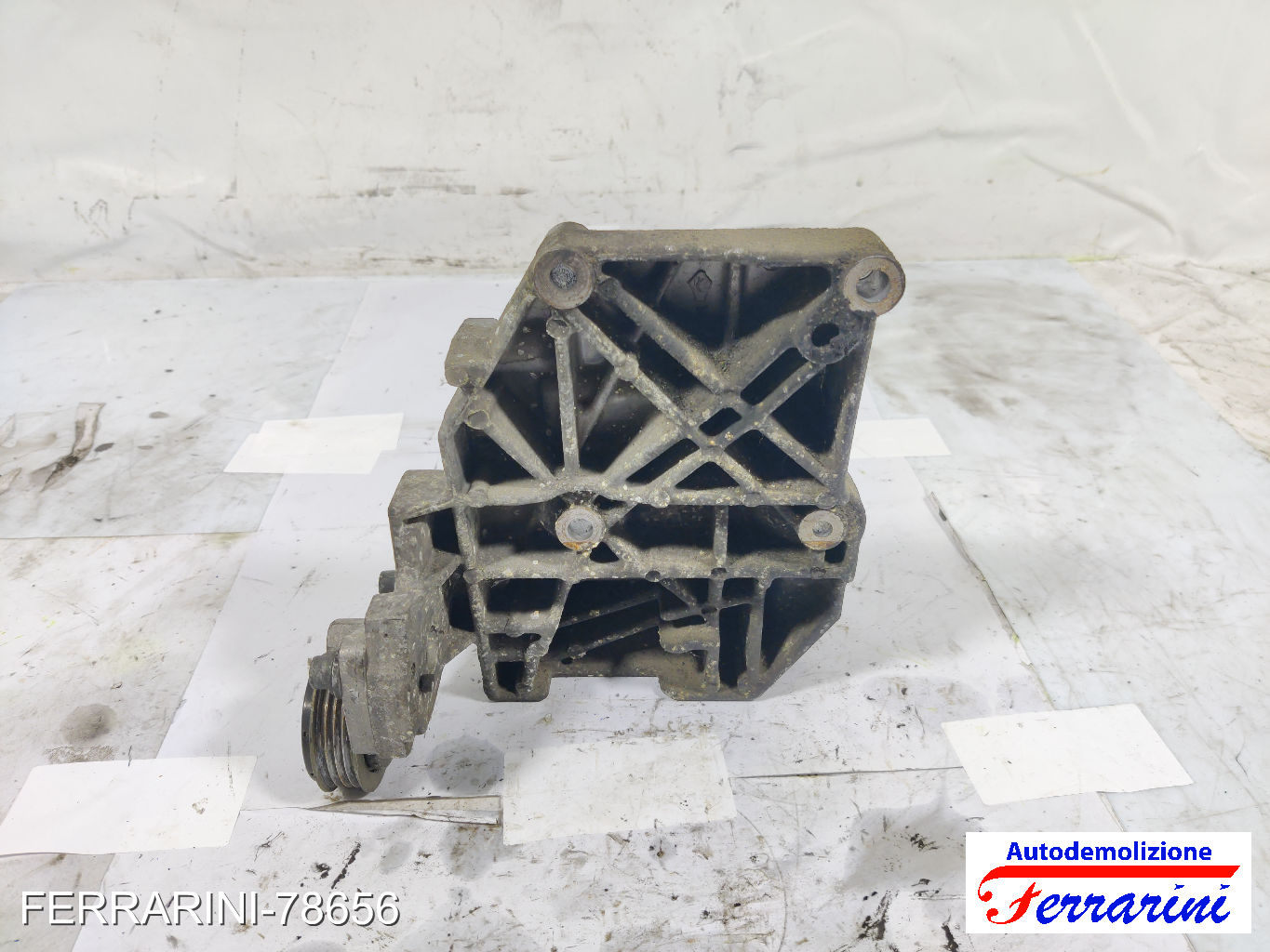 Staffa Supporto Compressore Clima AVB VW PASSAT VARIANT 3B6 1.9 TDI 2000-2005