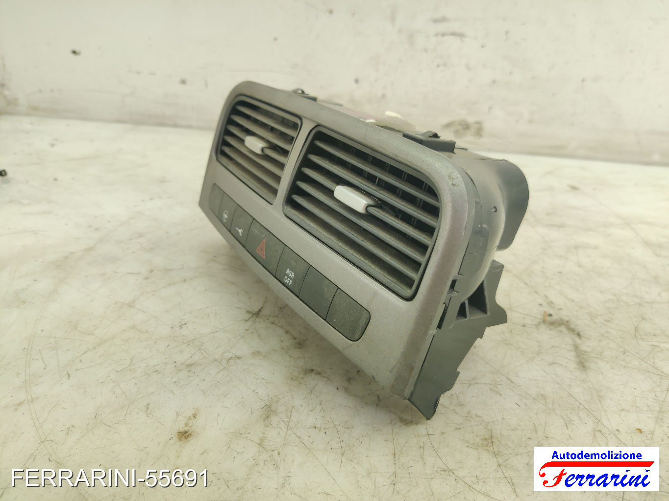 Bocchetta Areazione FIAT PUNTO 199 2012-2023 anteriore, frontale centrale, ant