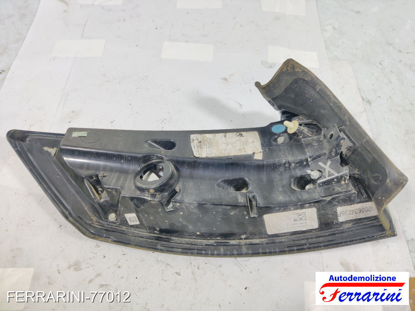Fanalino Stop Posteriore FORD EDGE 2015-2018 destro, dx 9