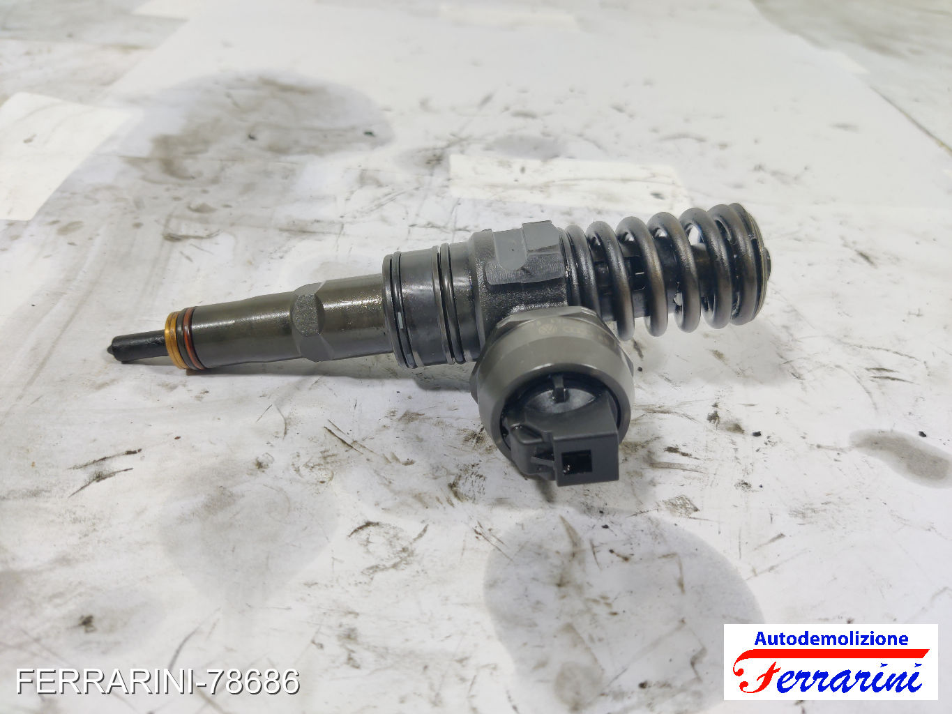 Iniettore VW PASSAT VARIANT 3B6 1.9 TDI 2000-2005 038130073BA, PDB013
