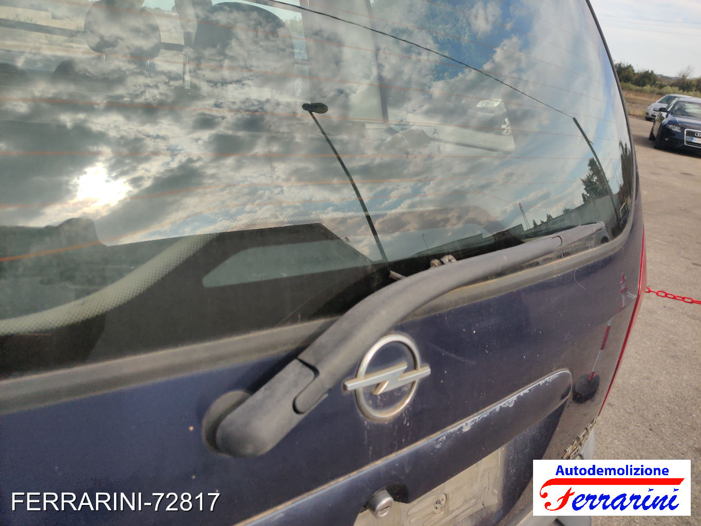 Opel Zafira A 56