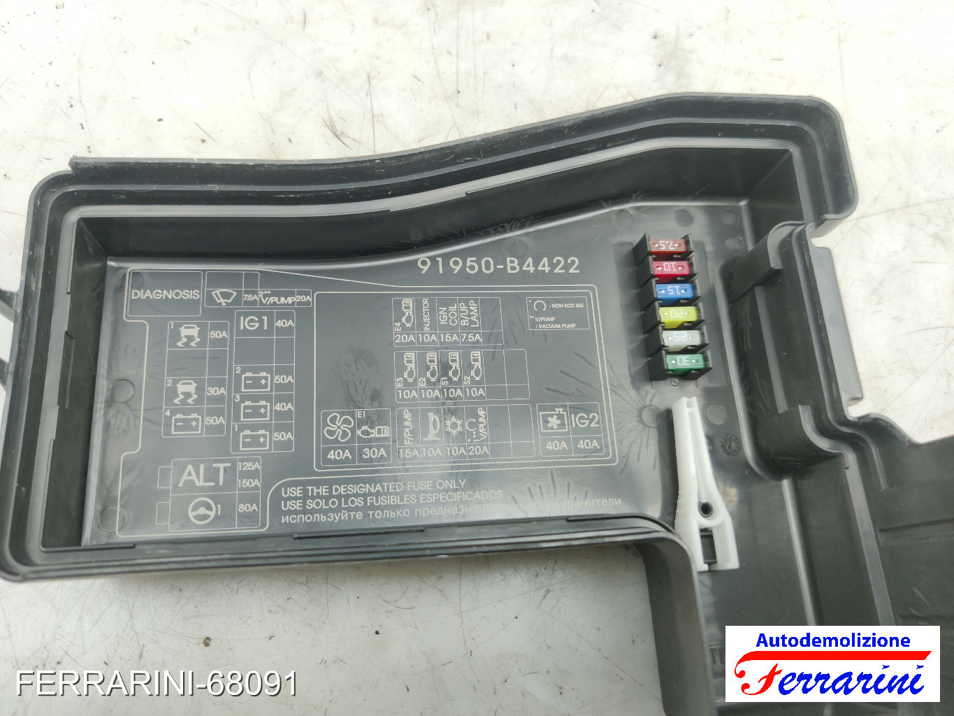 coperchio fusibili anteriore HYUNDAI I10 BA, IA 1.0 2013-2023 91950B4422, 40102