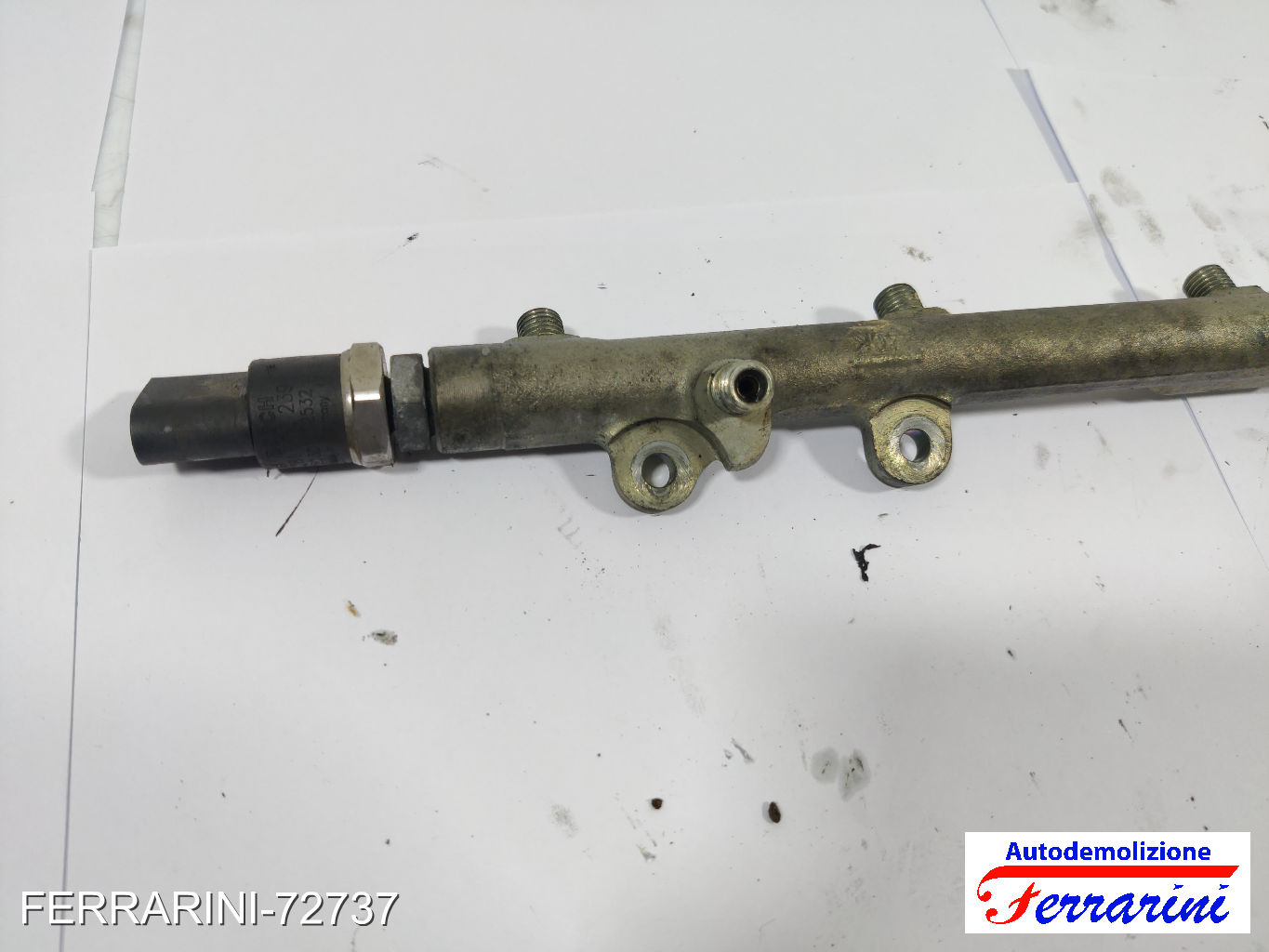 Flauto Iniettori MERCEDES CLASSE C W203 C 200 CDI 2000-2003 A6110700095