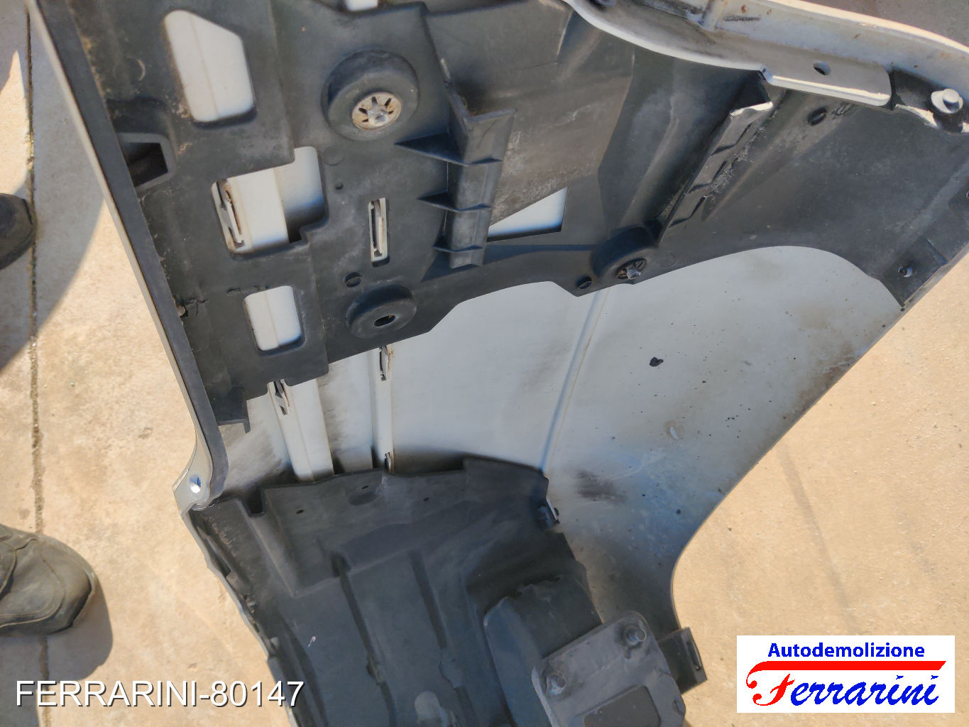 Paraurti MERCEDES CLASSE C W203 2000-2007 Retro A2038850825, 2038850825 7