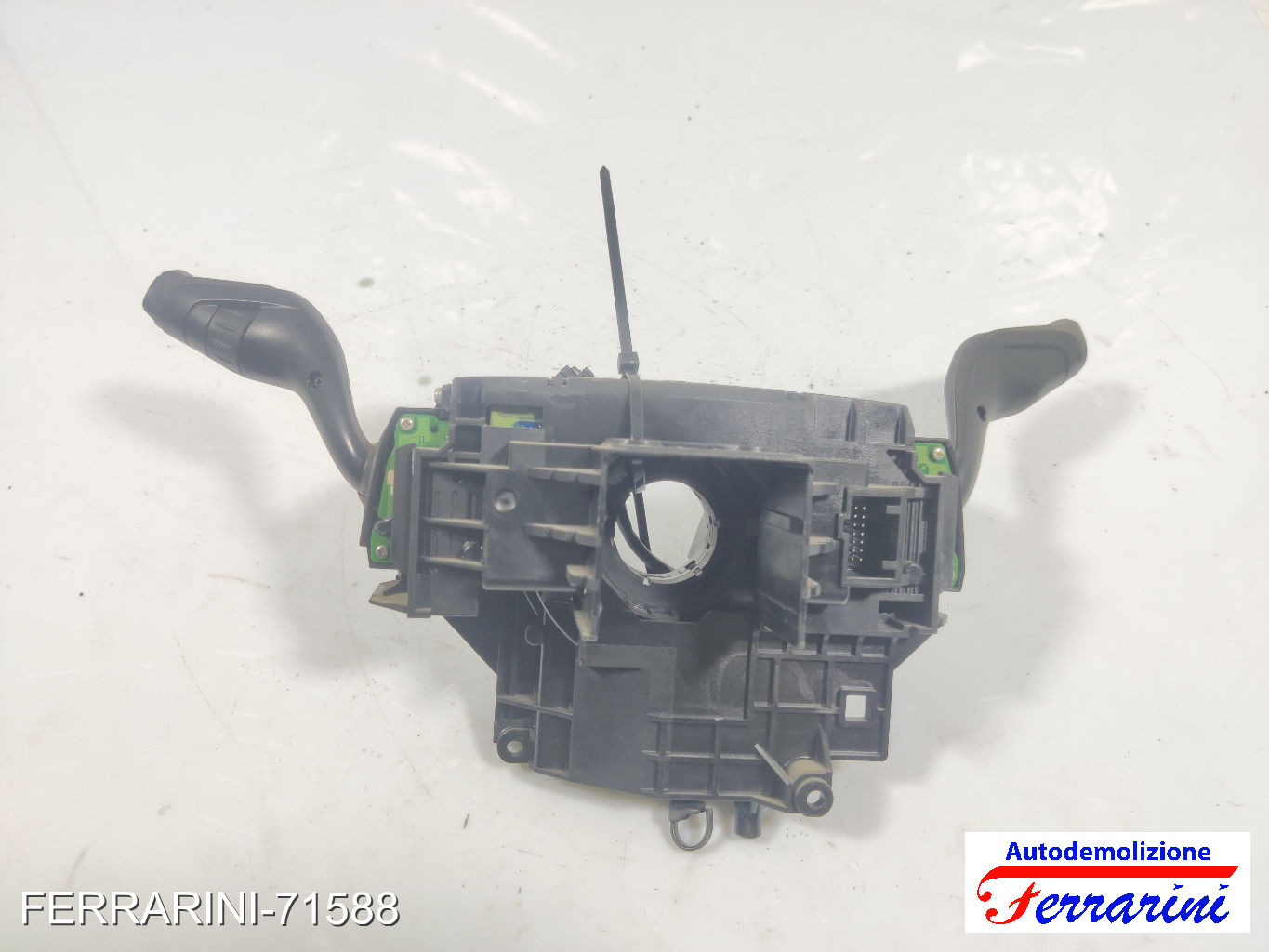 Devioluci FORD FOCUS 3 TURNIER 2010-2023 BV6T13N064AF
