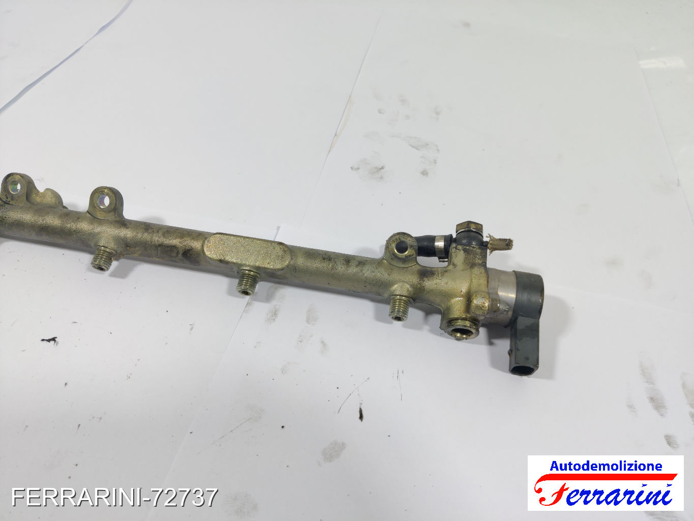 Flauto Iniettori MERCEDES CLASSE C W203 C 200 CDI 2000-2003 A6110700095 9