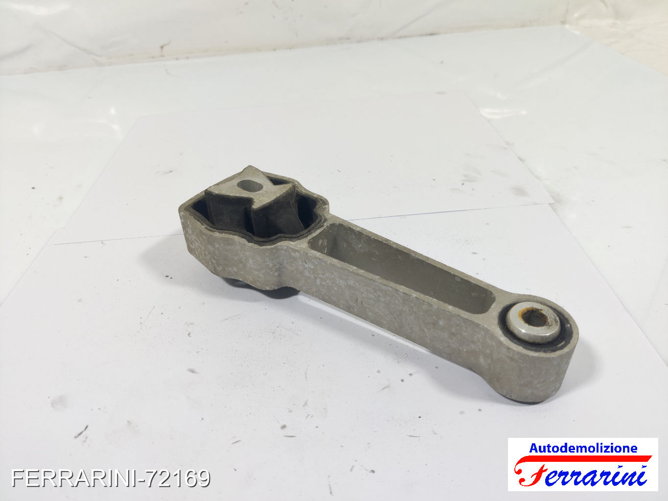Supporto Motore VOLVO XC60 156 3.2 AWD 2010-2015 30680474, 31430441, LR000597 7
