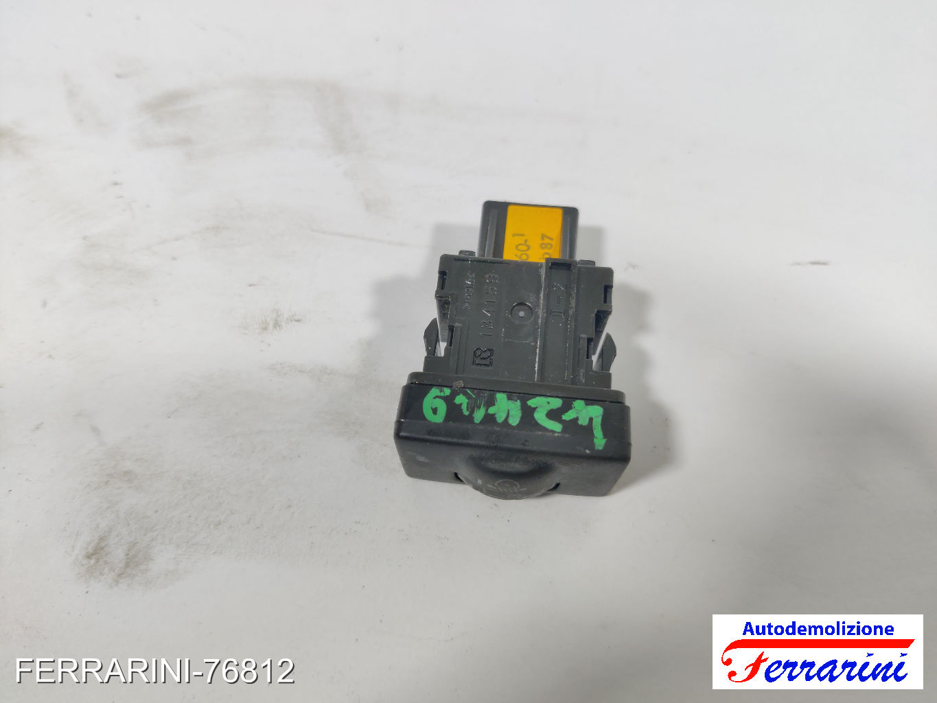 Interruttore regolazione altezza fari TOYOTA IQ J1 2009-2015 8415252080
