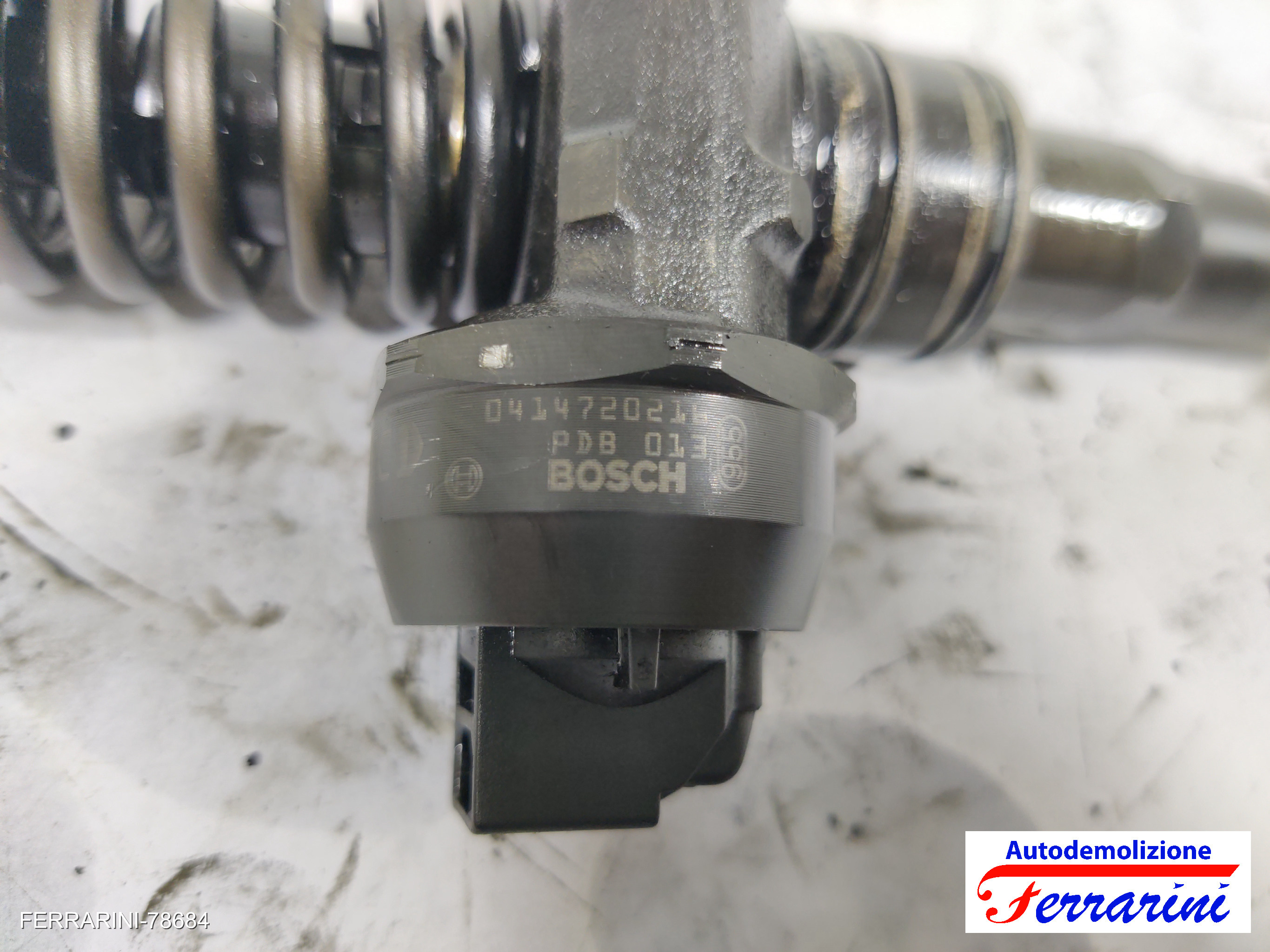 Iniettore VW PASSAT VARIANT 3B6 1.9 TDI 2000-2005 0414720216, PDB013, 330073BA 8