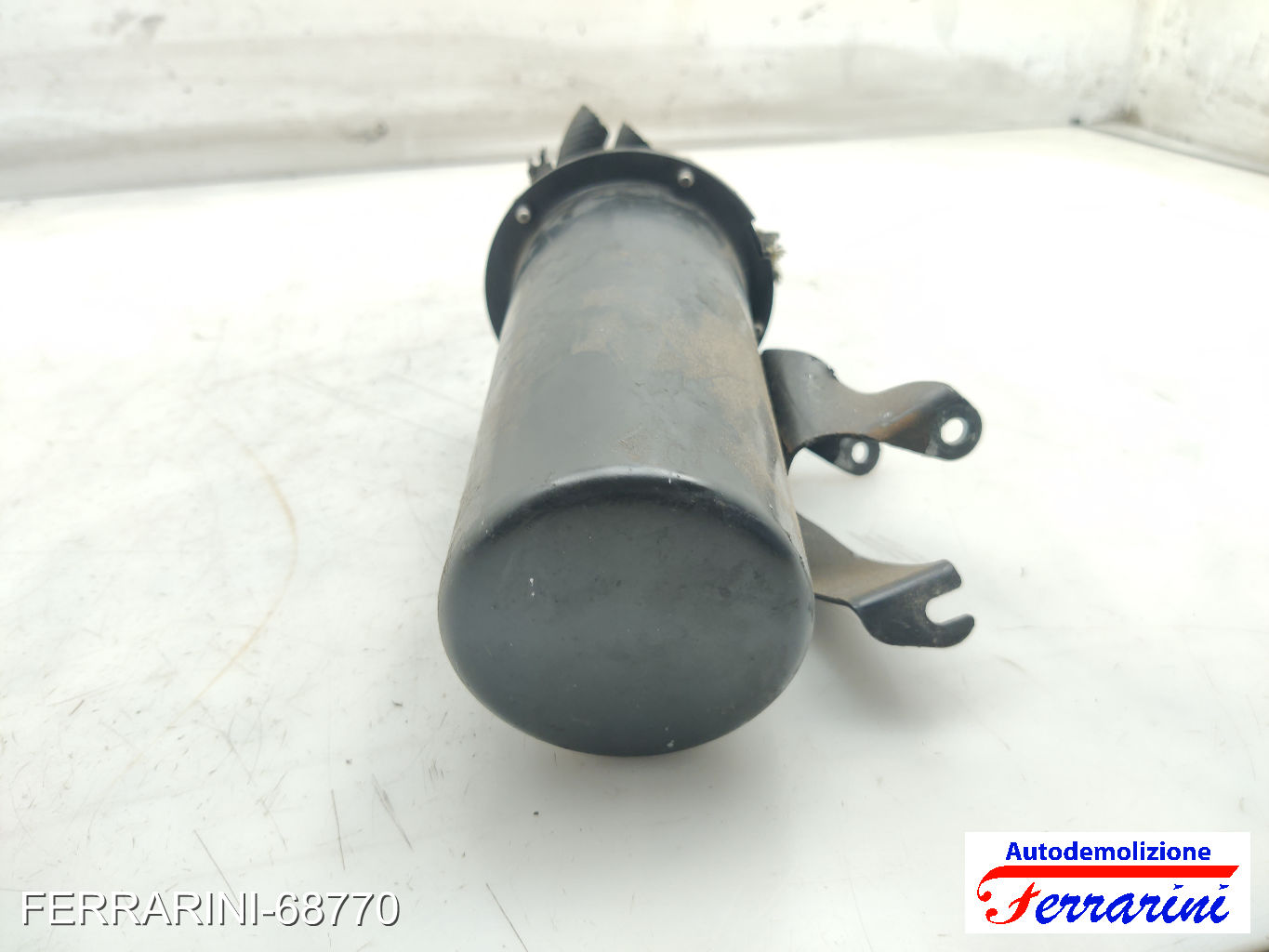 Supporto Filtro Olio VW GOLF PLUS 5 521, 5M1 1.9 TDI 2005-2009 3C0127400C