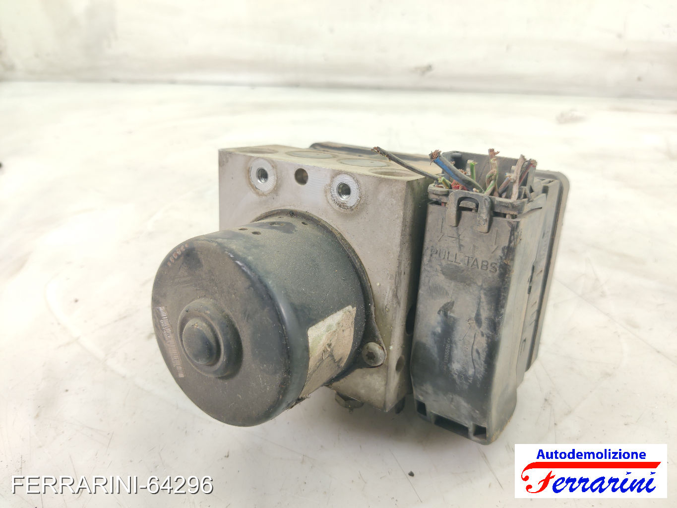 Centralina Pompa Abs FORD FOCUS DAW, DBW 1.8 TURBO DI/TDDI 1998-2004 2M512M110EB 8