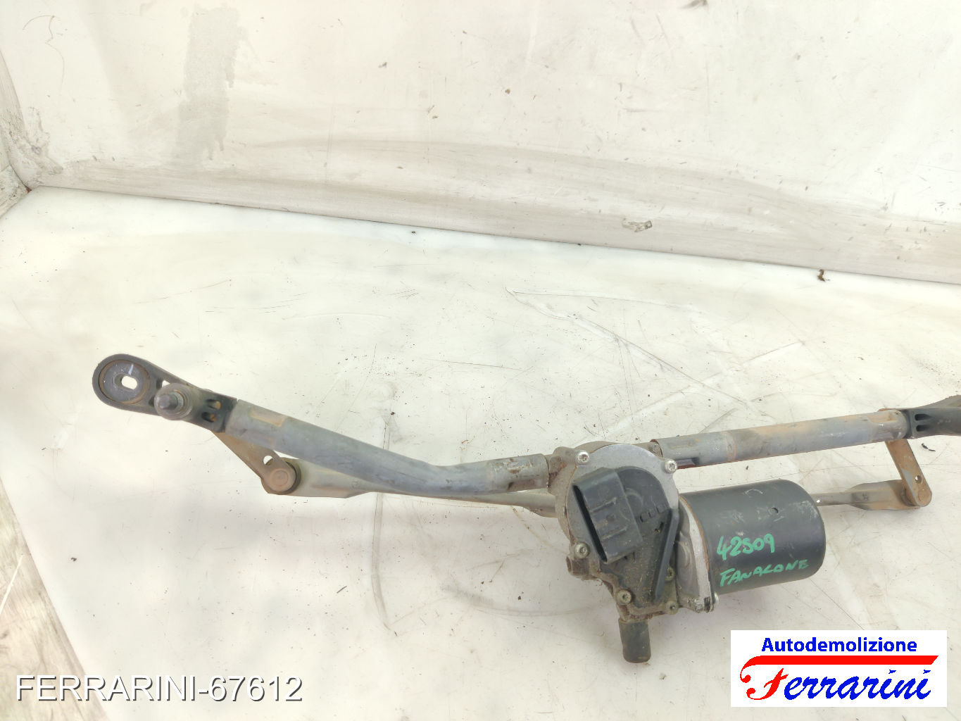 Spazzacqua Motorino Tergicristallo FIAT PUNTO 188 1999-2010 anteriore, frontale 7