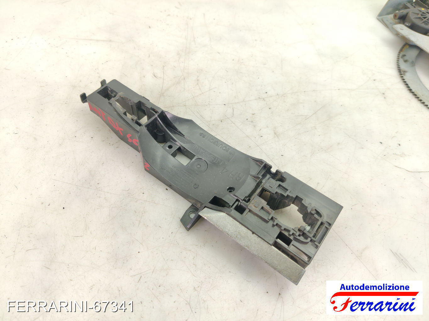 Supporto Maniglia Esterna NISSAN QASHQAI 2 J11 2013-2023 destro, dx, frontale