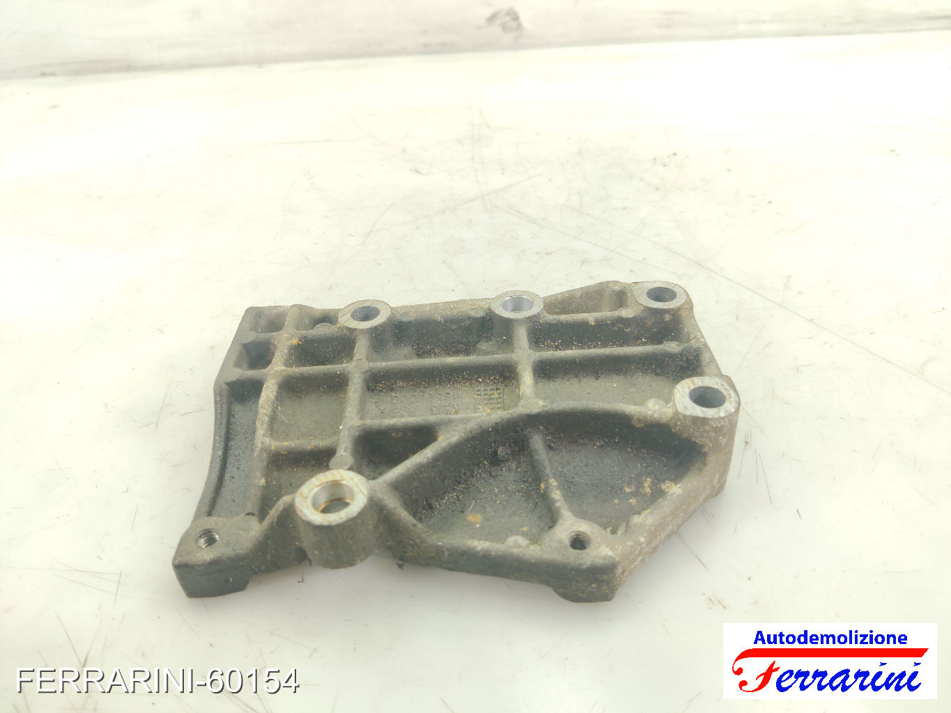 staffa supporto compressore clima ALFA ROMEO 156 932 1.9 JTD 2001-2005 60630739