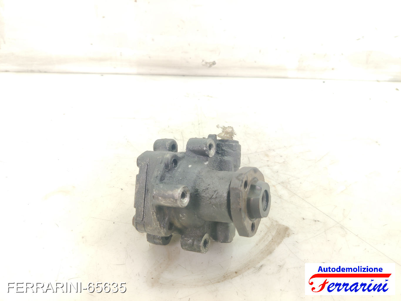 Pompa Servosterzo VW PASSAT VARIANT 3B6 1.9 TDI 2000-2005 8D0145156T