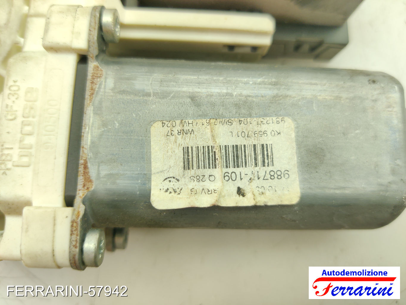Alzavetro VW PASSAT VARIANT 3C5 2005-2009 sinistro, sx, frontale, anteriore