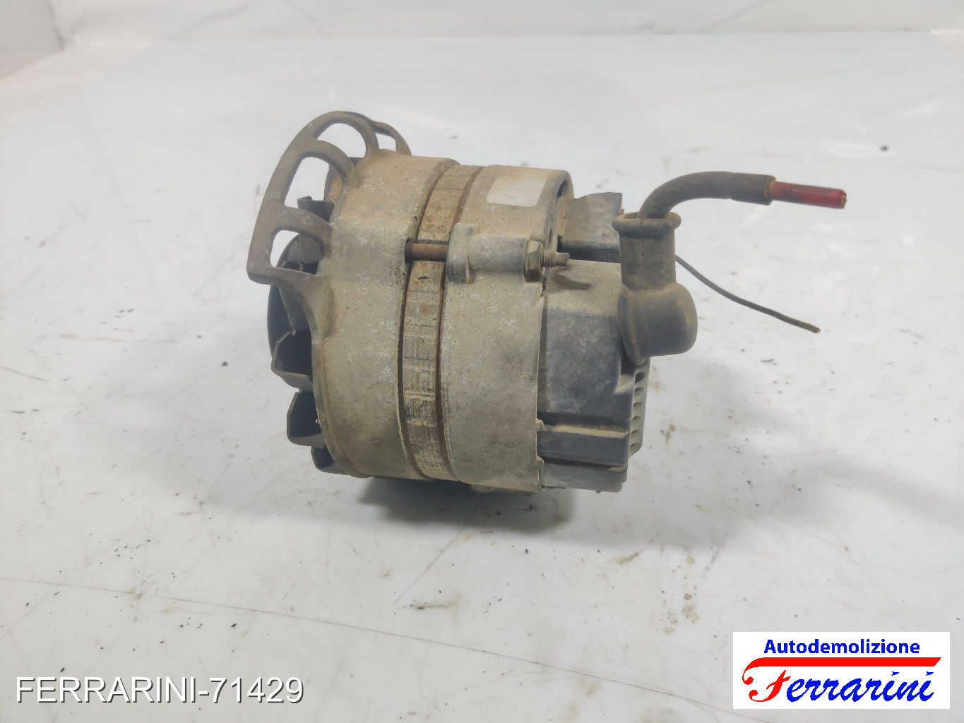 Alternatore FIAT PANDA 141 900 1992-1996 46472225, 7704356, 46231650 9