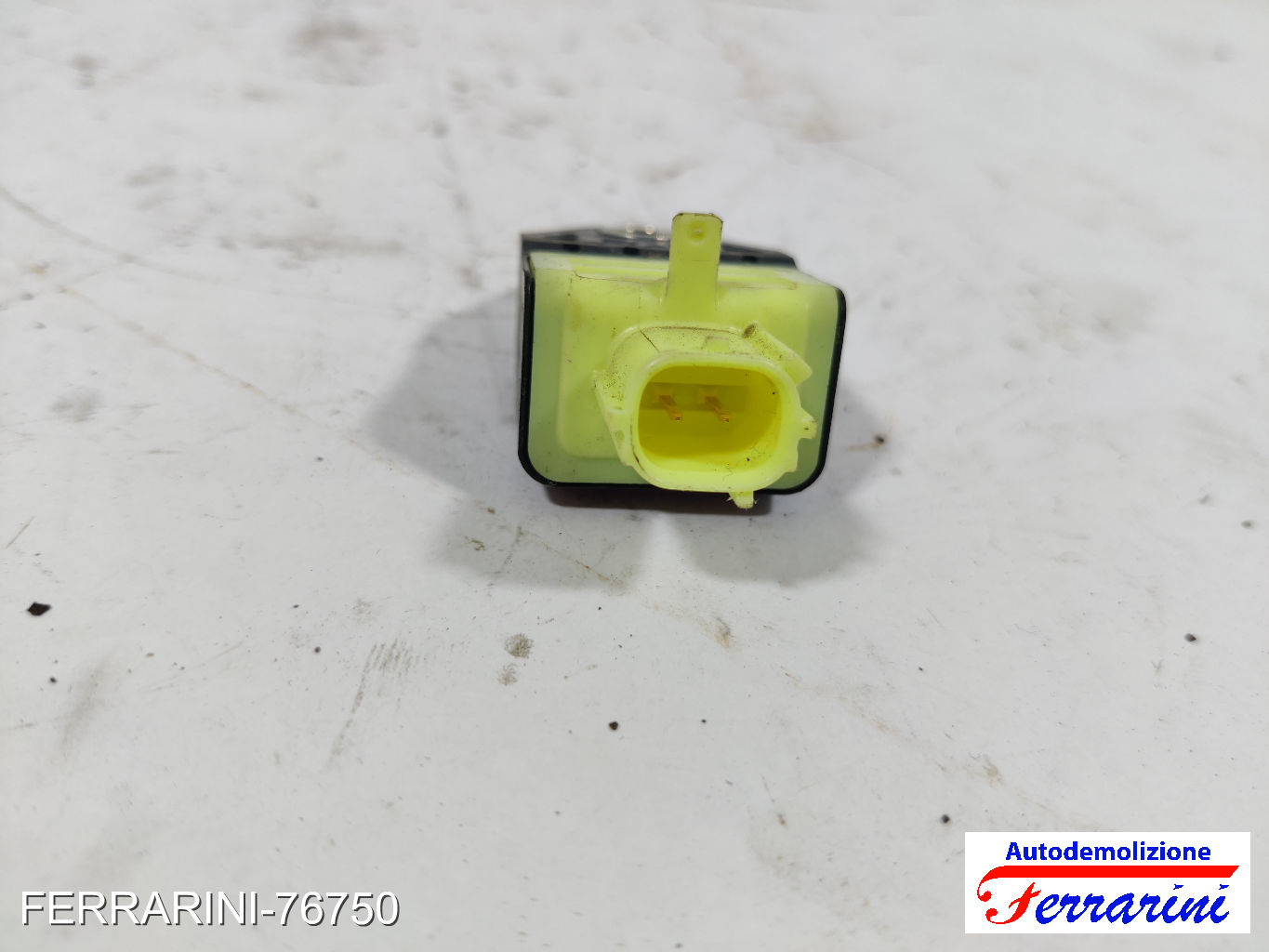 Sensore urto airbag frontale TOYOTA IQ J1 2009-2015 8917374020