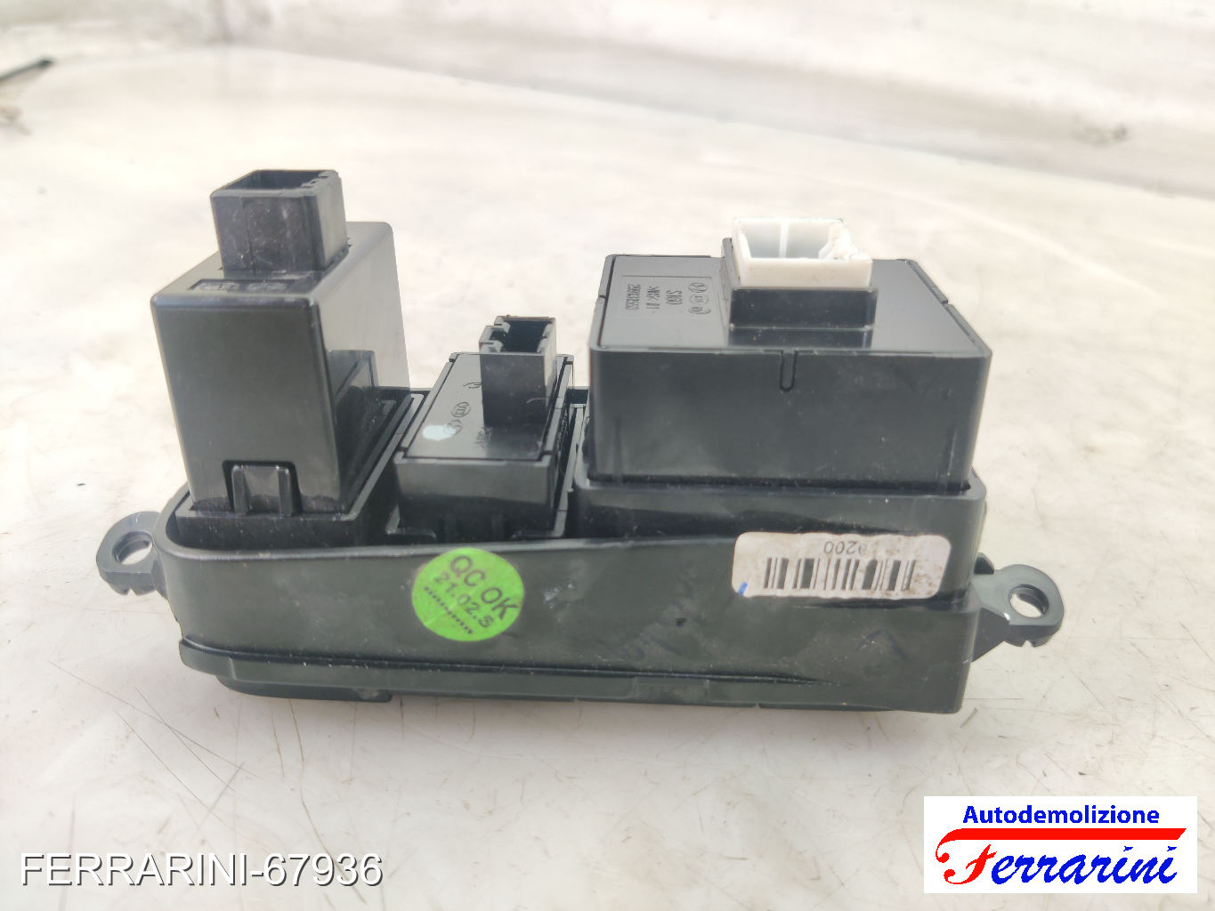 interruttore altezza fari comandi HYUNDAI I10 BA, IA 2013-2023 93700B9000