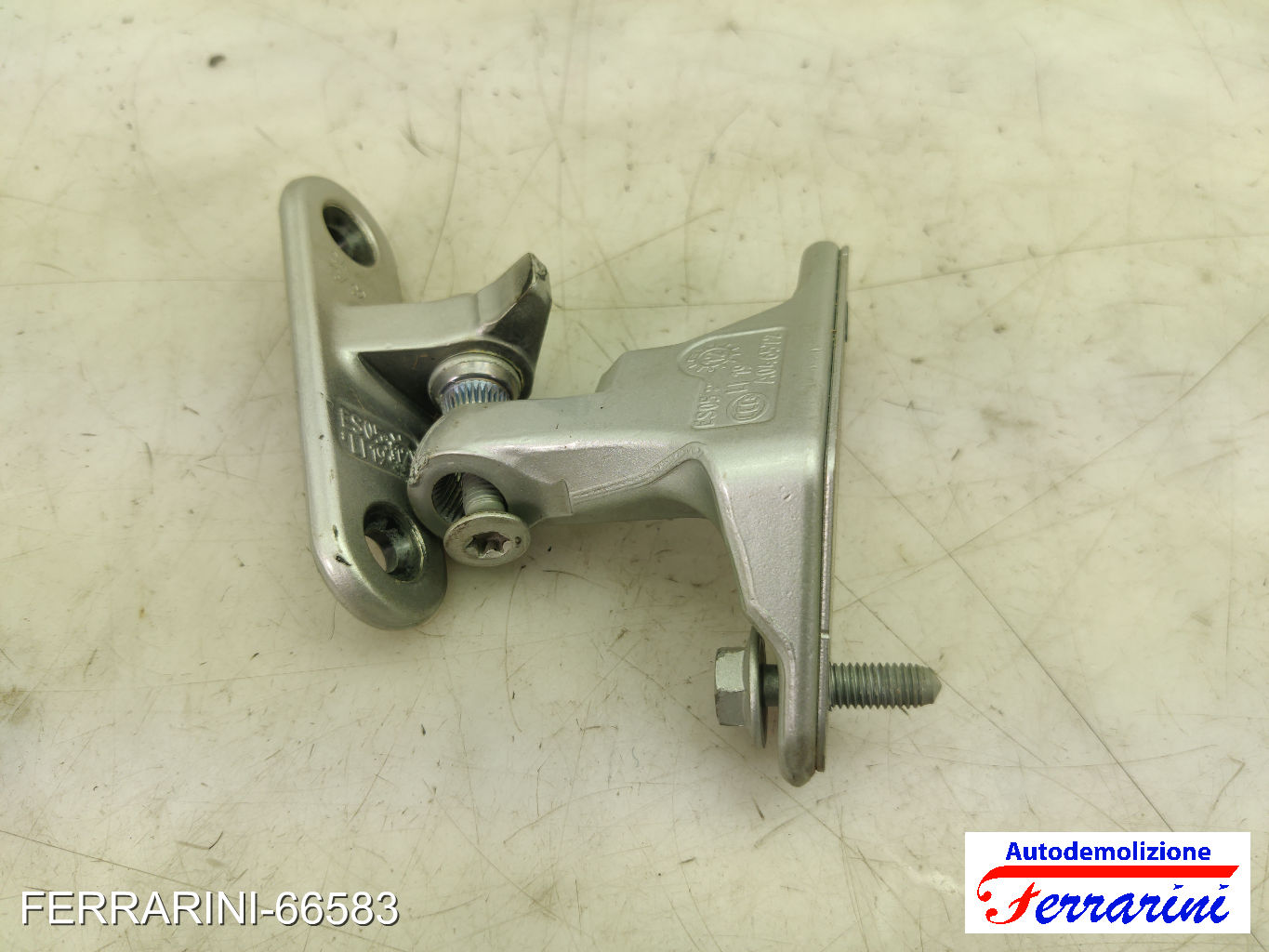superiore Cerniera Porta MERCEDES CLASSE B W242, W246 2011-2014
