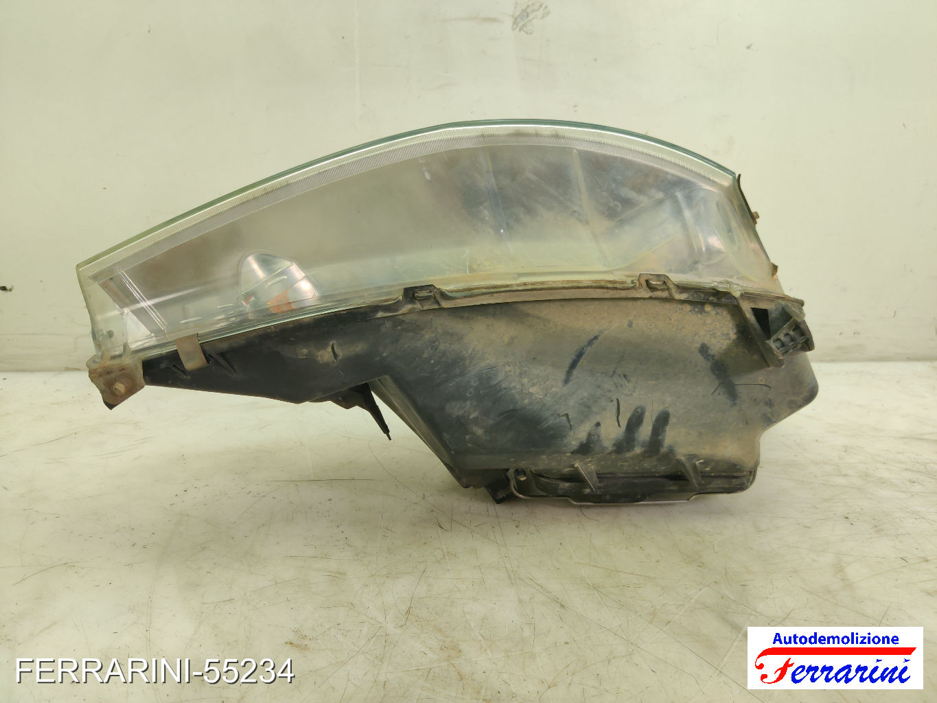 Faro Anteriore FORD FOCUS DAW, DBW 2002-2004 sinistro, sx 1343658, 1343657