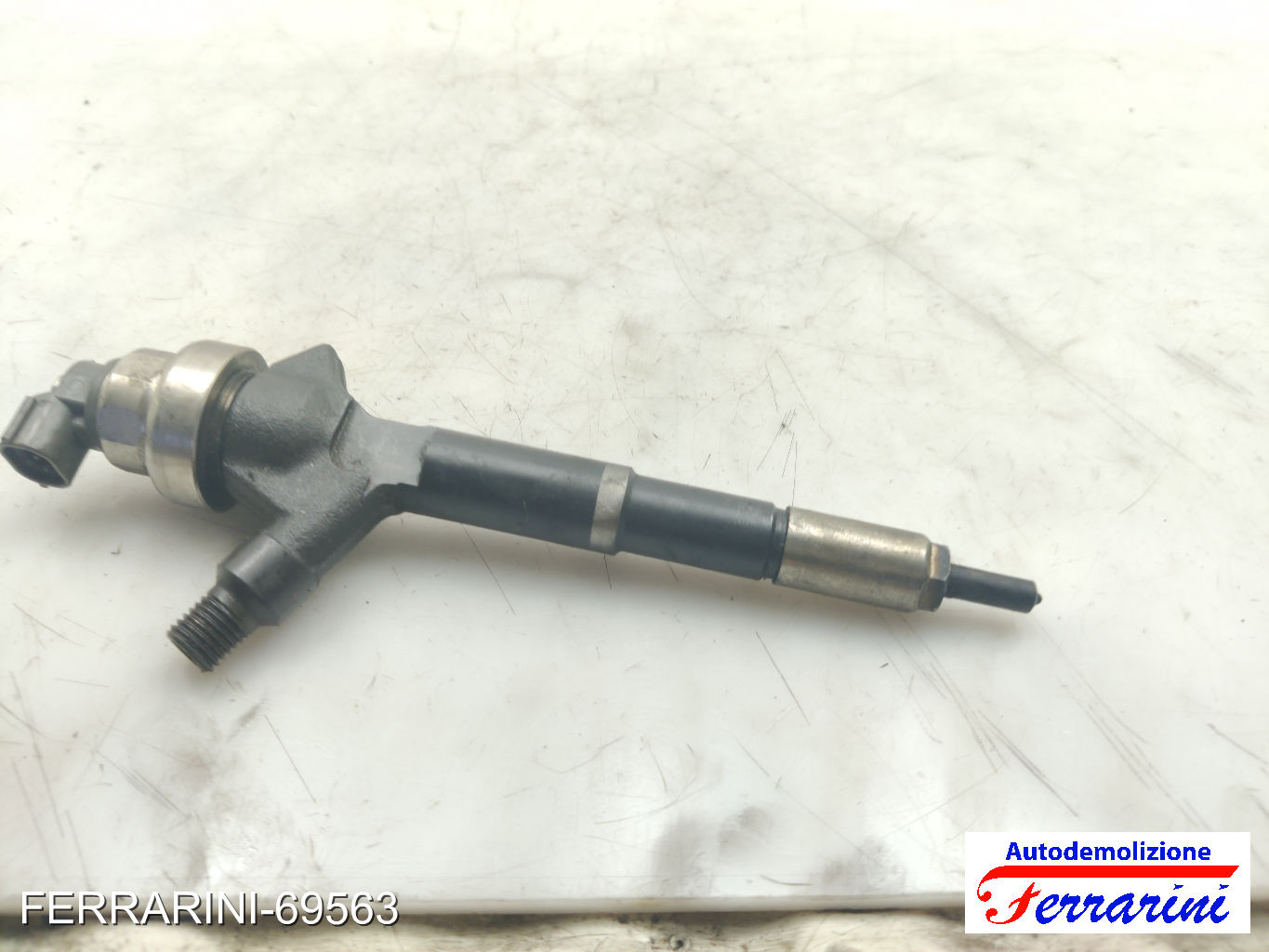 Iniettore OPEL ASTRA J SPORTS TOURER P10 1.7 CDTI 2010-2015 8973762703