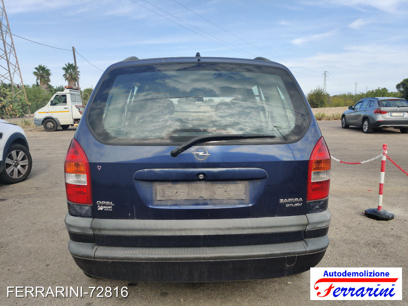 Opel Zafira A 57