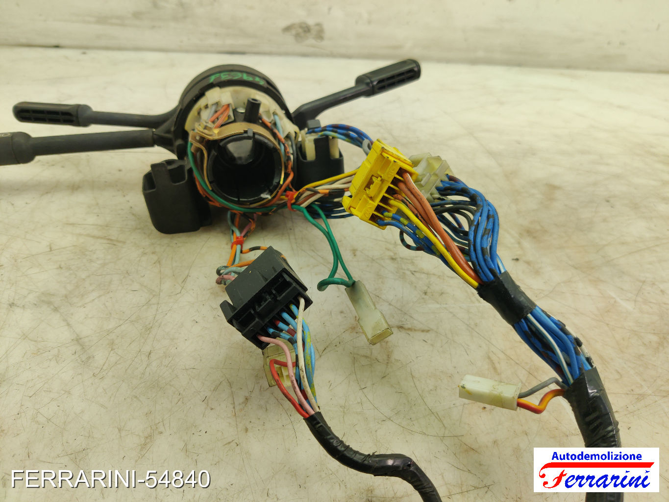 Devioluci FIAT UNO 146 1984-1995 181996880, 181997280, 182427080 10