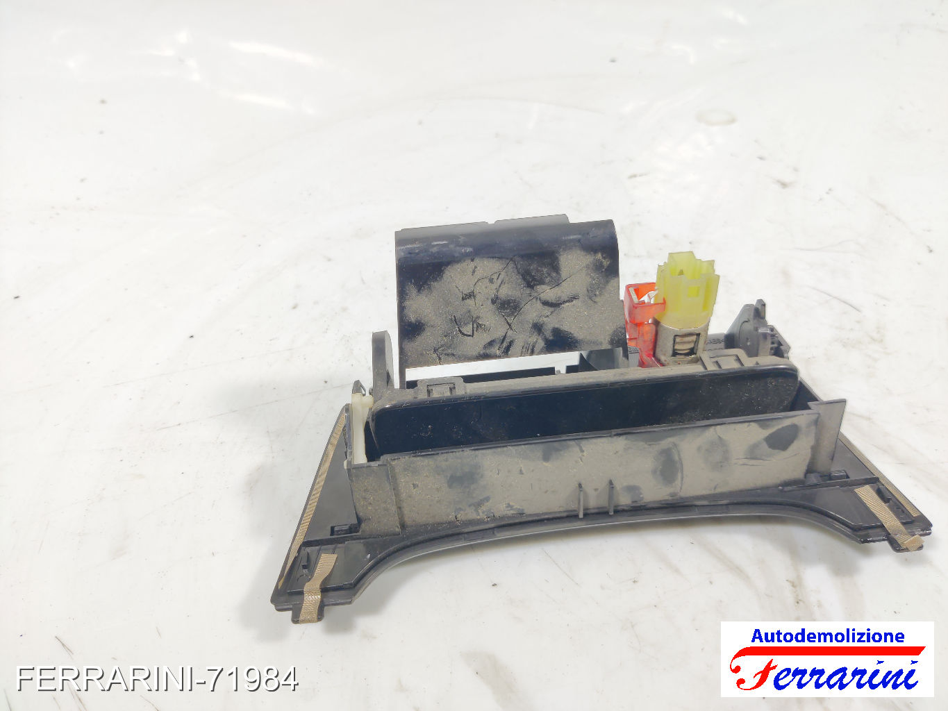 Posacenere accendisigari consolle centrale OPEL INSIGNIA A G09 2008-2017