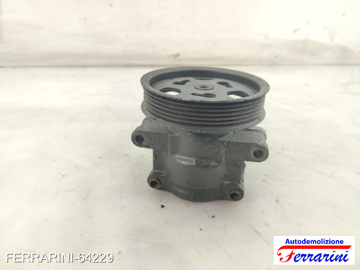 Pompa Servosterzo FORD FIESTA 5 JD, JH 1.4 16V 2001-2008 1062489, 1416165