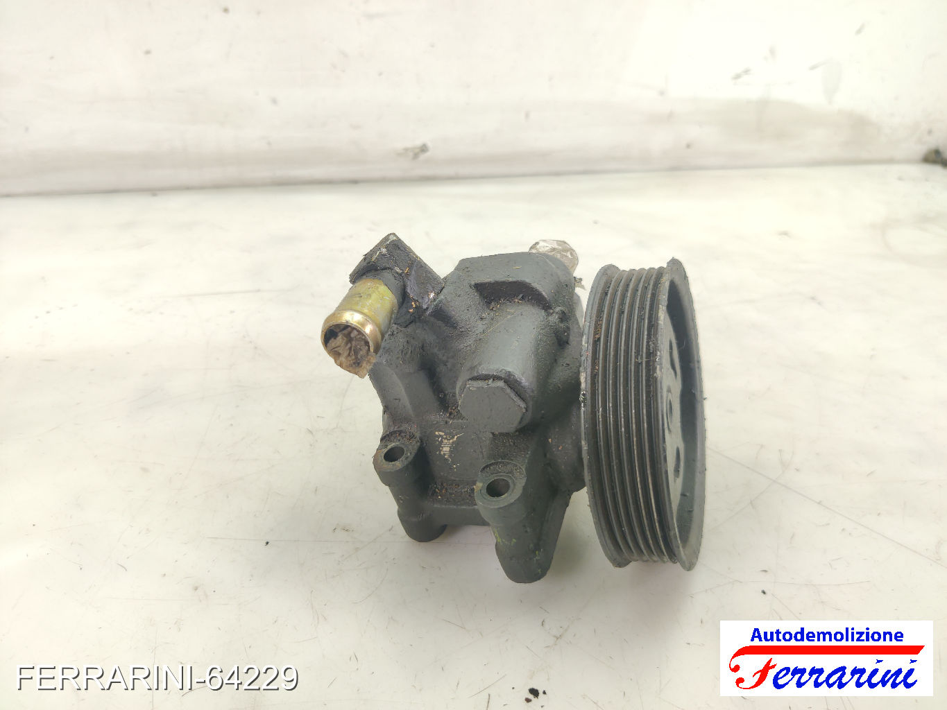 Pompa Servosterzo FORD FIESTA 5 JD, JH 1.4 16V 2001-2008 1062489, 1416165 8