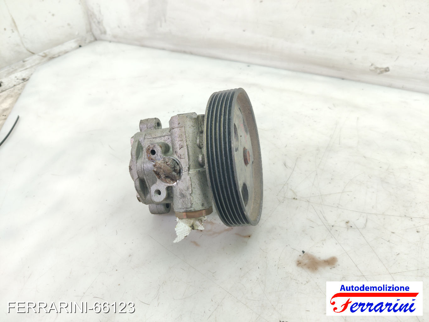 Pompa Servosterzo FORD FIESTA 5 JD, JH 1.4 TDCI 2001-2008 1416165, 1357616