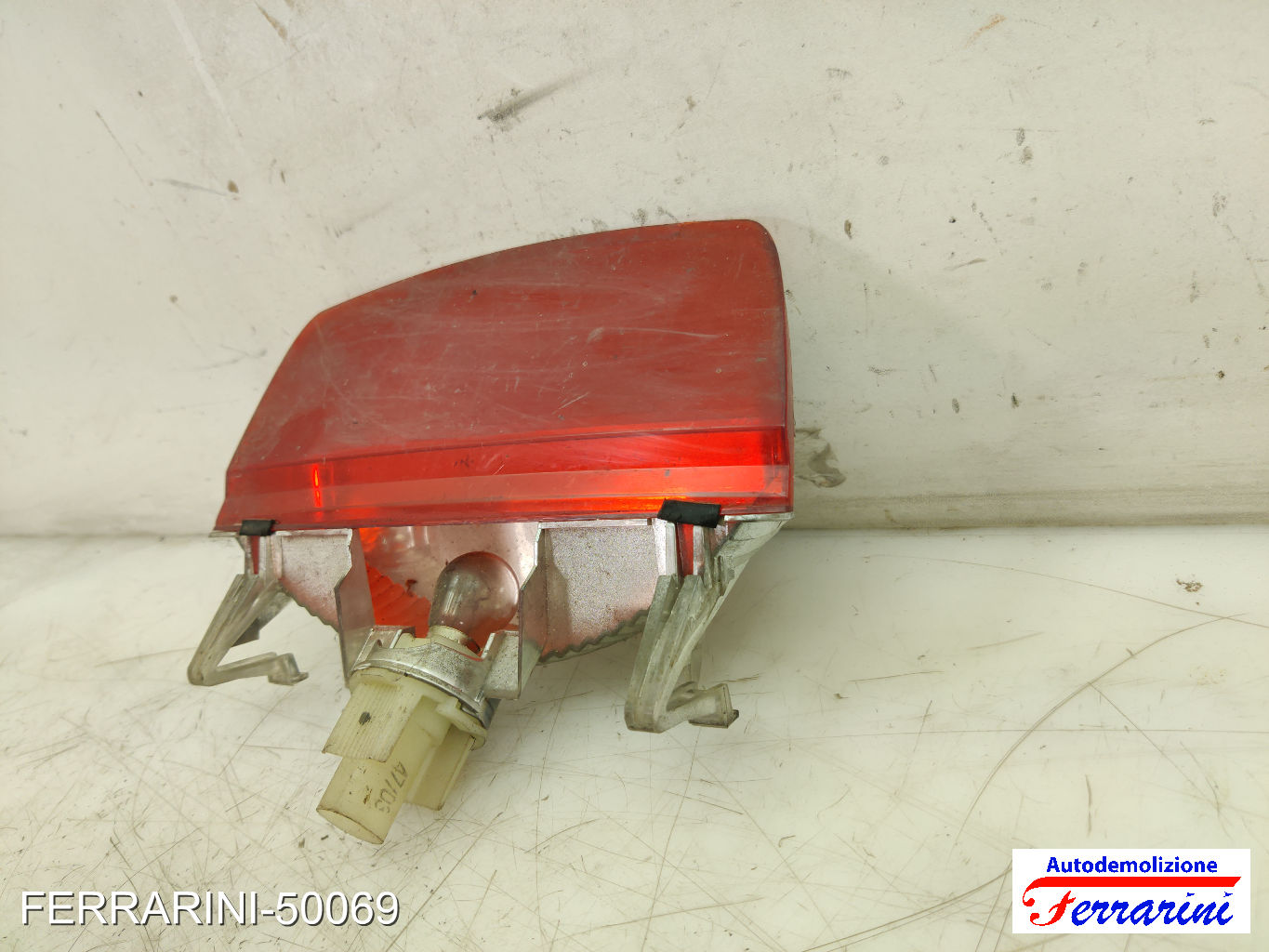 Terzo Stop NISSAN MICRA 3 K12 2003-2010 26555AX720, 26550AX720 7