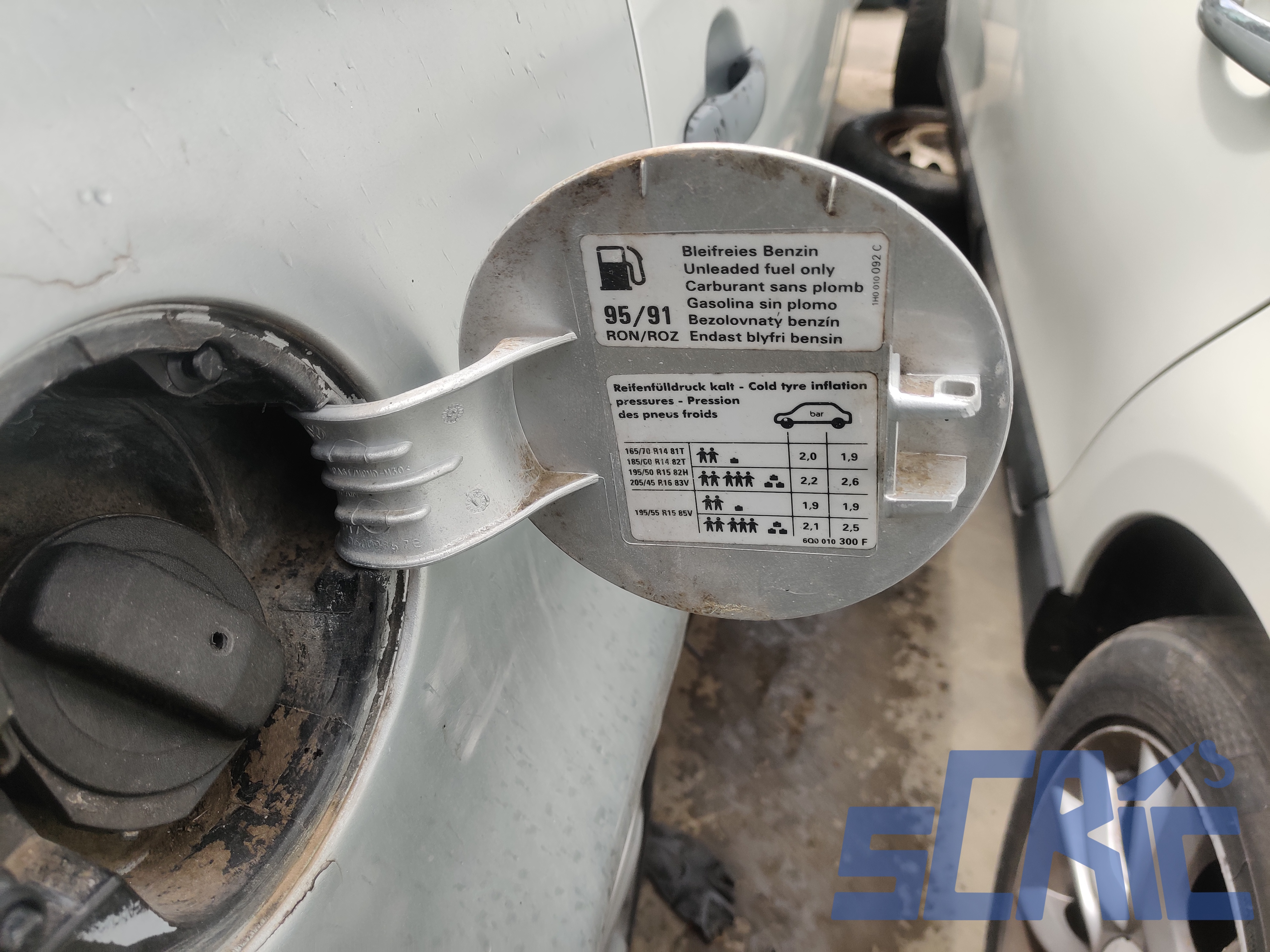 Sportellino Carburante