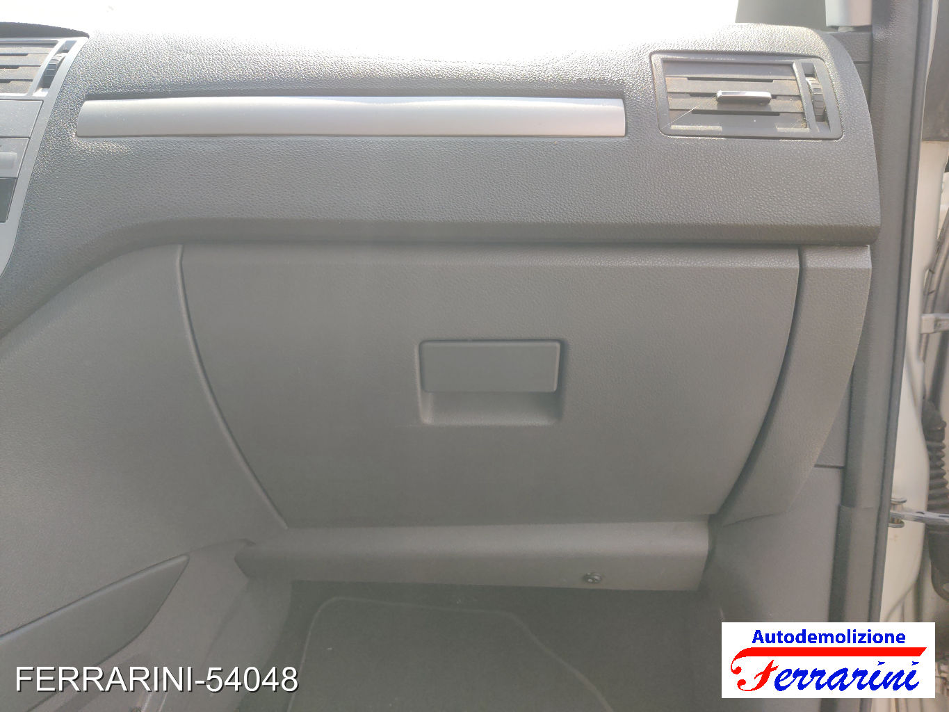 Ford C-Max 9