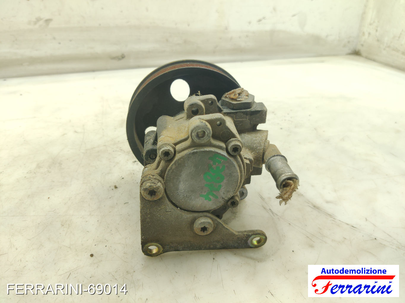 Pompa Servosterzo MERCEDES VITO 638/2 V 230 1996-2003 0024662901, 0024663001 9