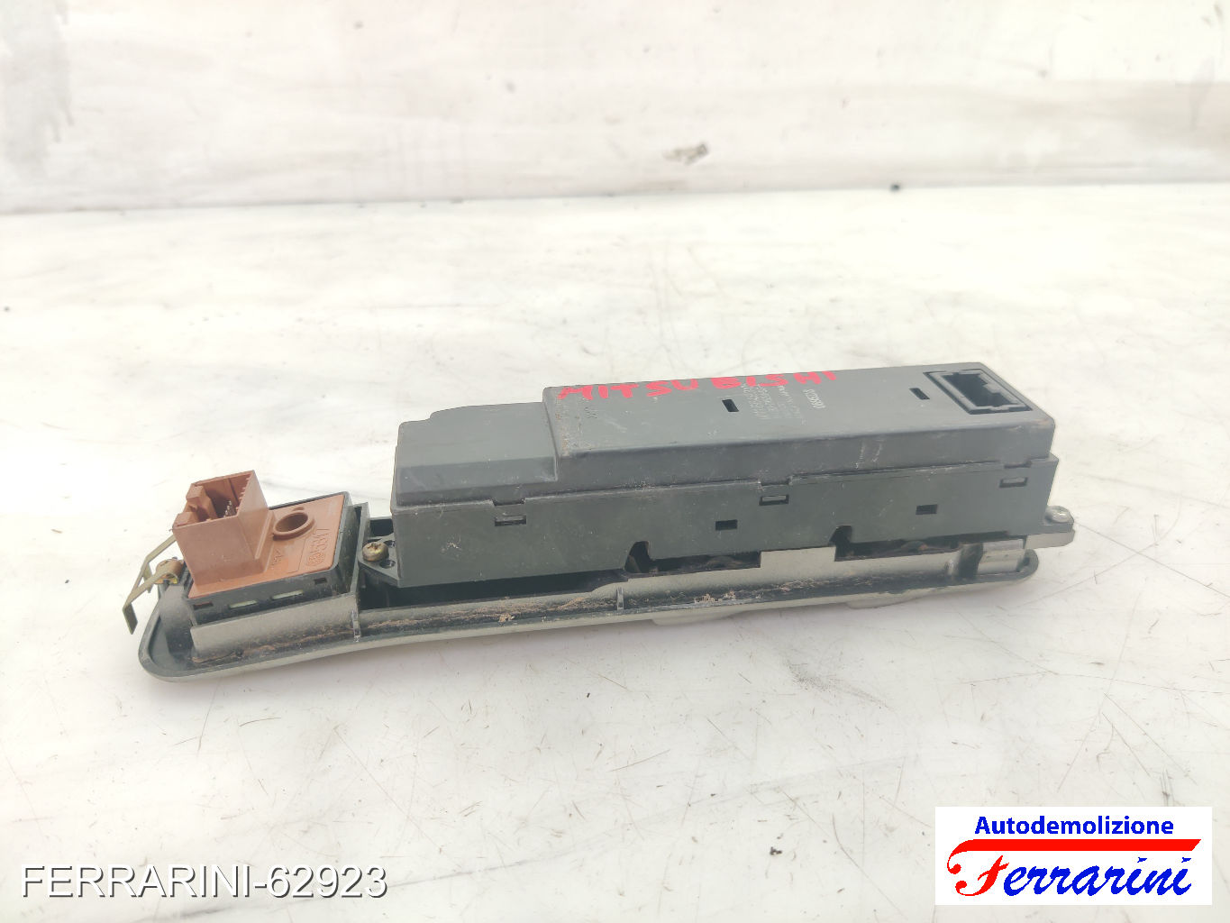 Pulsantiera Tastiera Alzavetro MITSUBISHI PAJERO SPORT 1 K7, K9 1998-2007