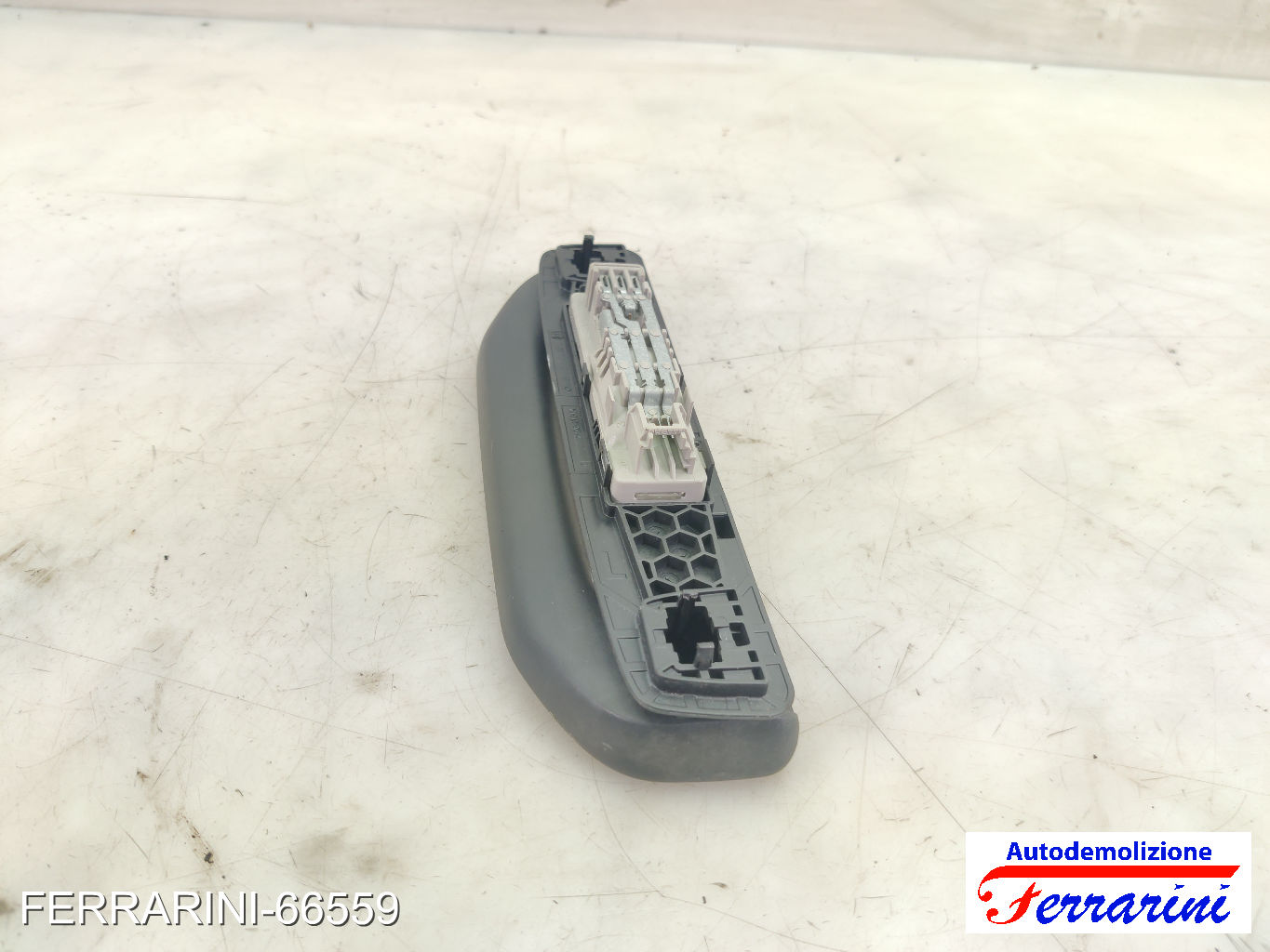 Luce cortesia Maniglia Tetto MERCEDES CLASSE B W242, W246 2011-2014 sinistro, sx