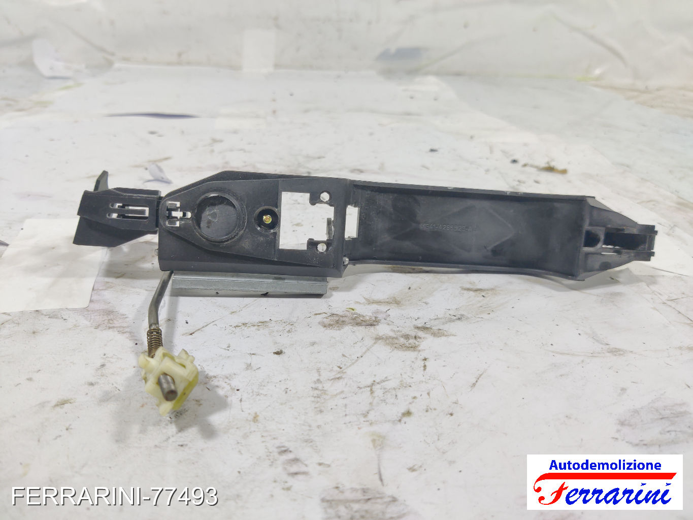 Supporto Maniglia Esterna FORD FOCUS SW DNW 1999-2004 sinistro, sx, posteriore