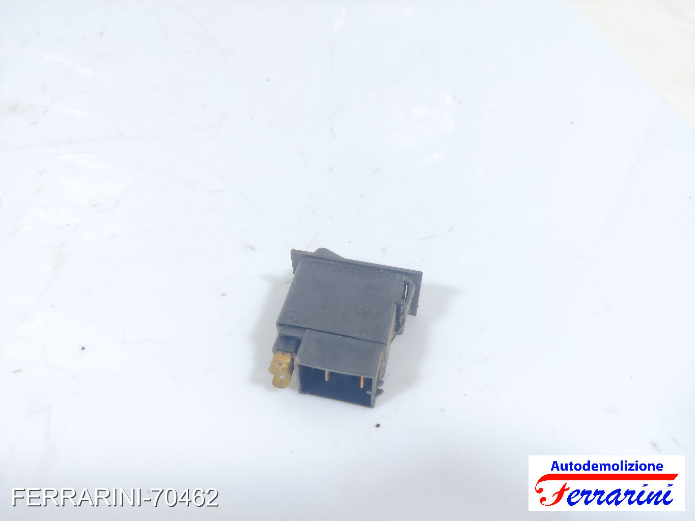 Interruttore areazione parabrezza VW LT 40-55 1 291-512 1986-1992 321959621A
