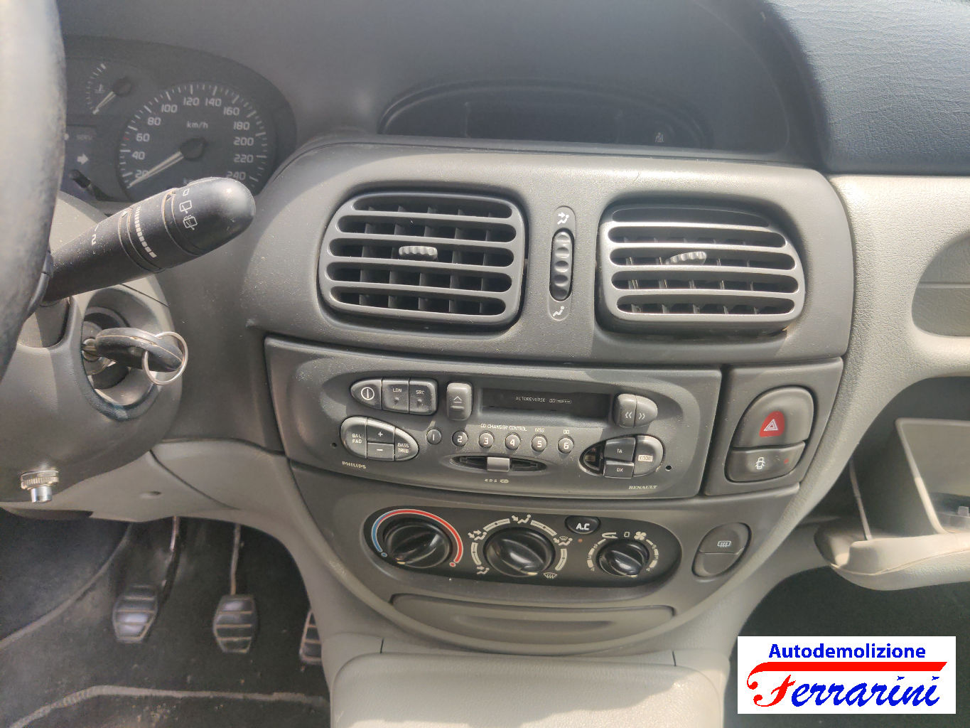 Renault Megane Scenic JA0/1 1.9 DTI 98CV 1997-1999