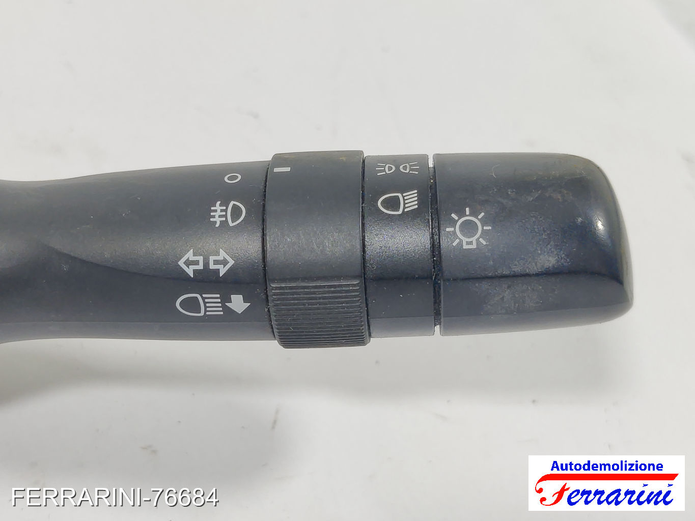 Devioluci TOYOTA IQ J1 2009-2015 8924574010, 8430774020, 75B998 8