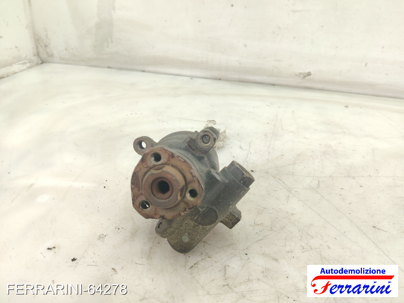 Pompa Servosterzo VW POLO 6N2 1.4 16V 1999-2001 030145157D, 030145157