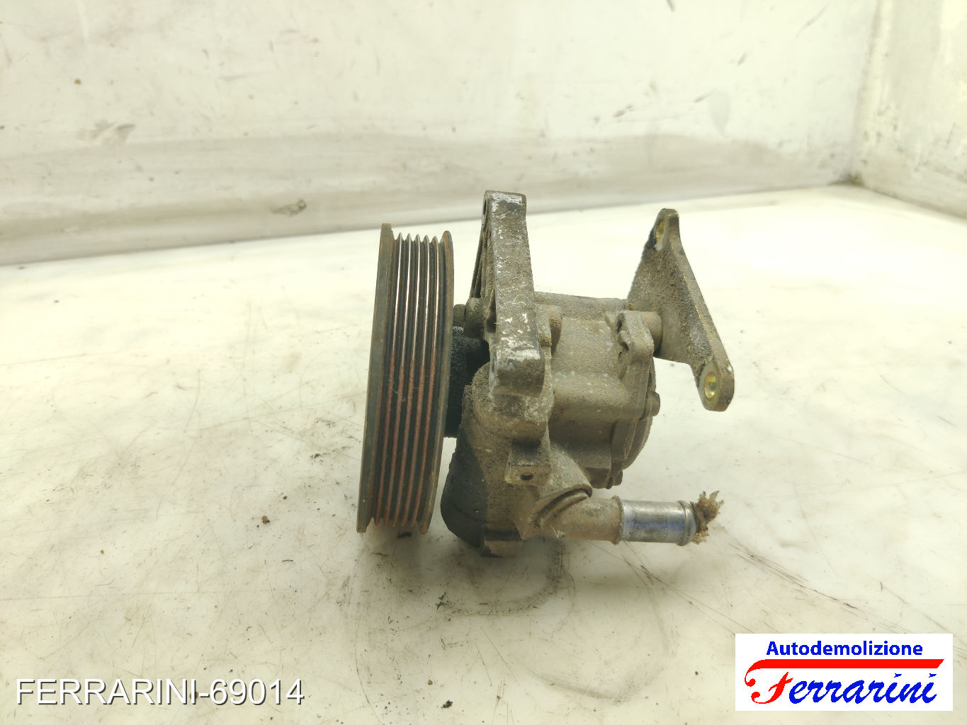 Pompa Servosterzo MERCEDES VITO 638/2 V 230 1996-2003 0024662901, 0024663001