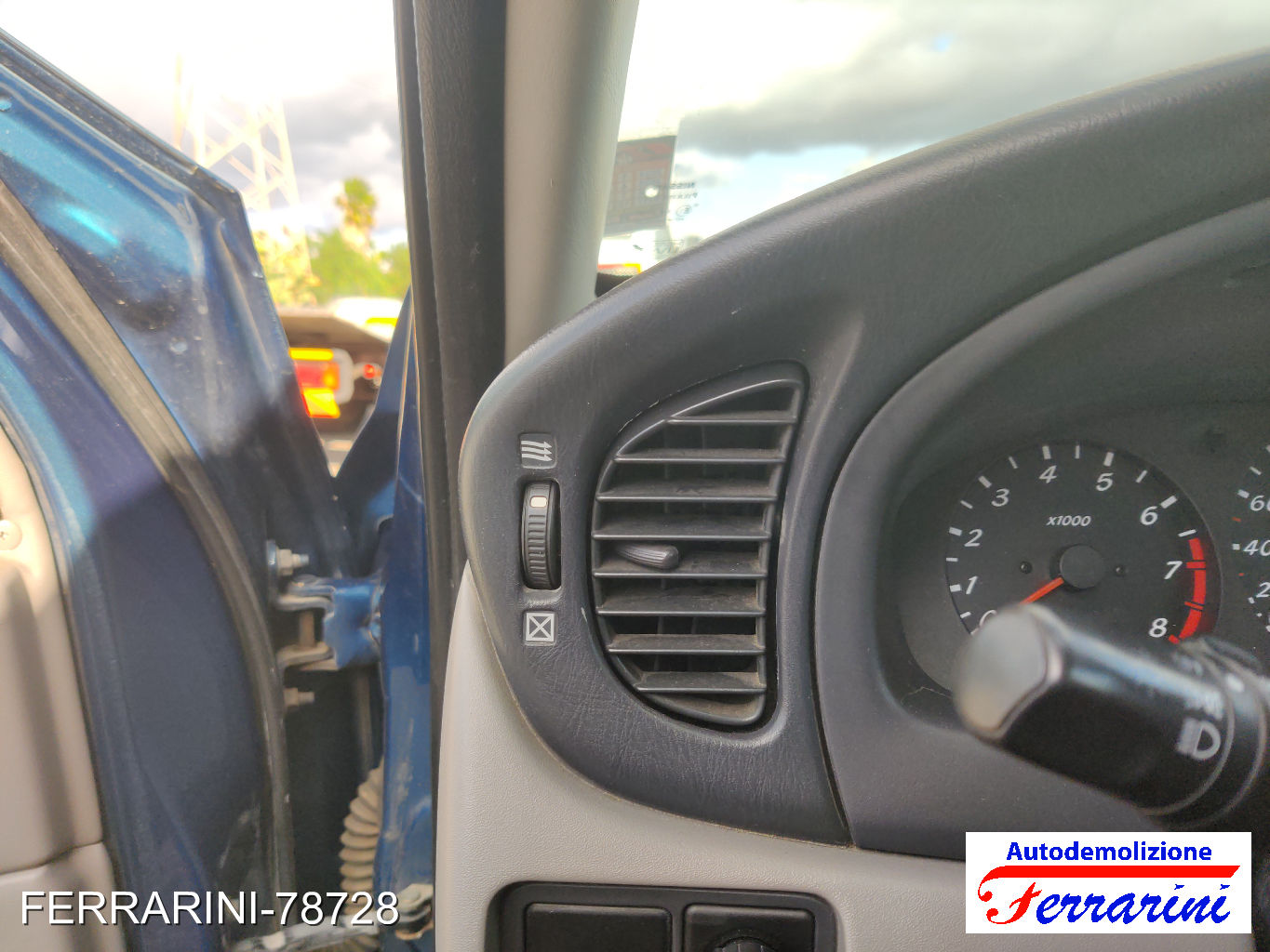 Nissan Almera 2 30