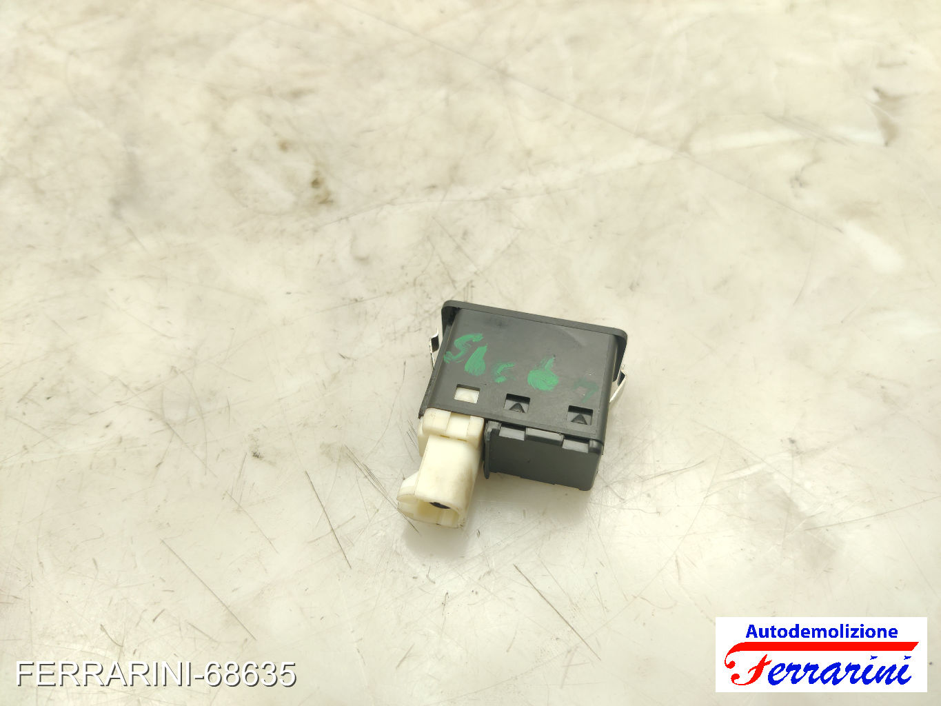 presa USB BMW X1 F48 2015-2023 84106820397, VIMERCATIITALY